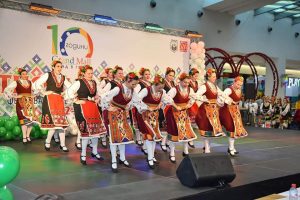 Танцьорки в носии, КФ "Шарена гайда"